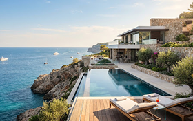 Luxury seaside villa with infinity pool